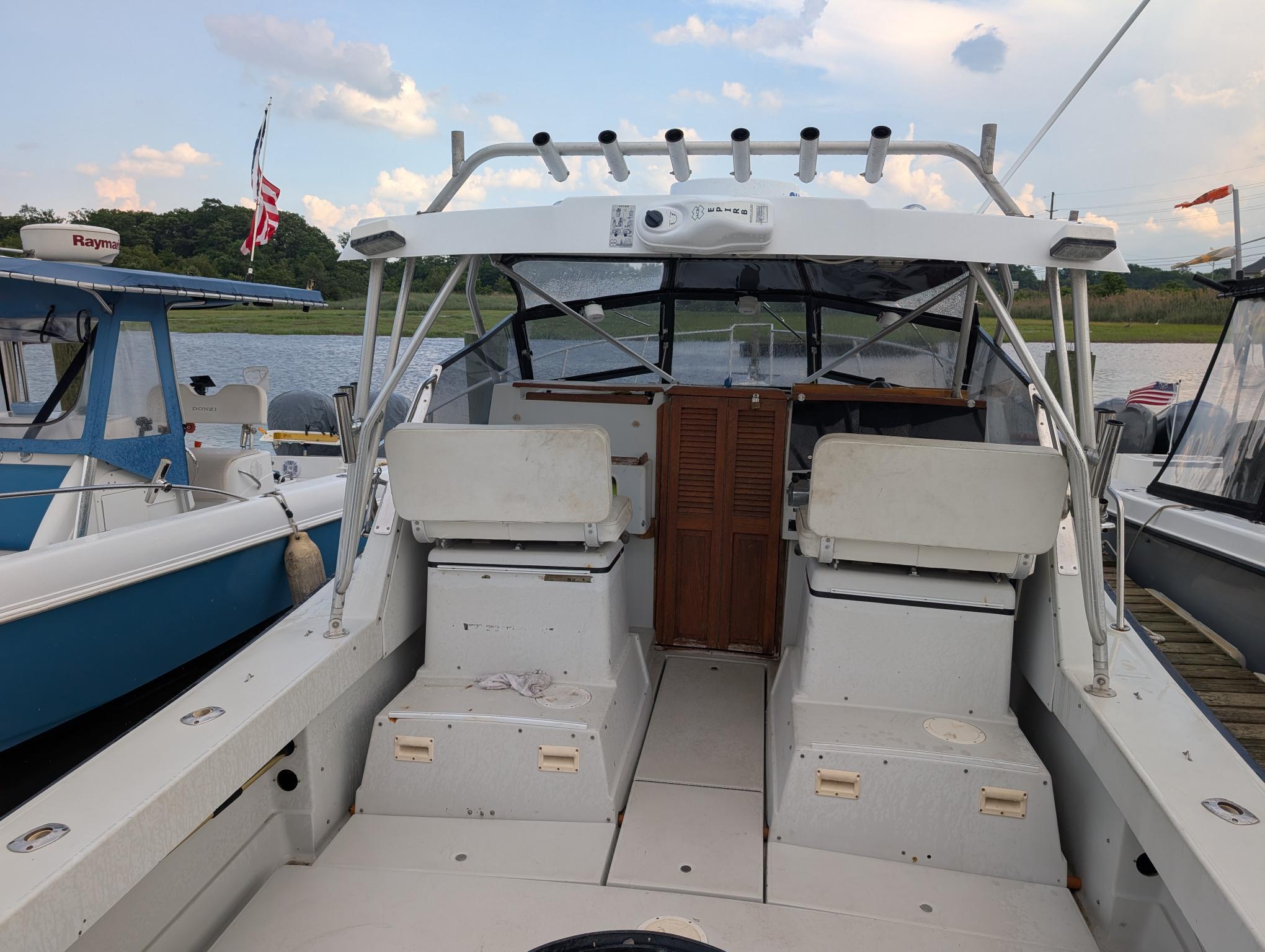 1988 Rampage 28 Sportsman in union beach NJ
