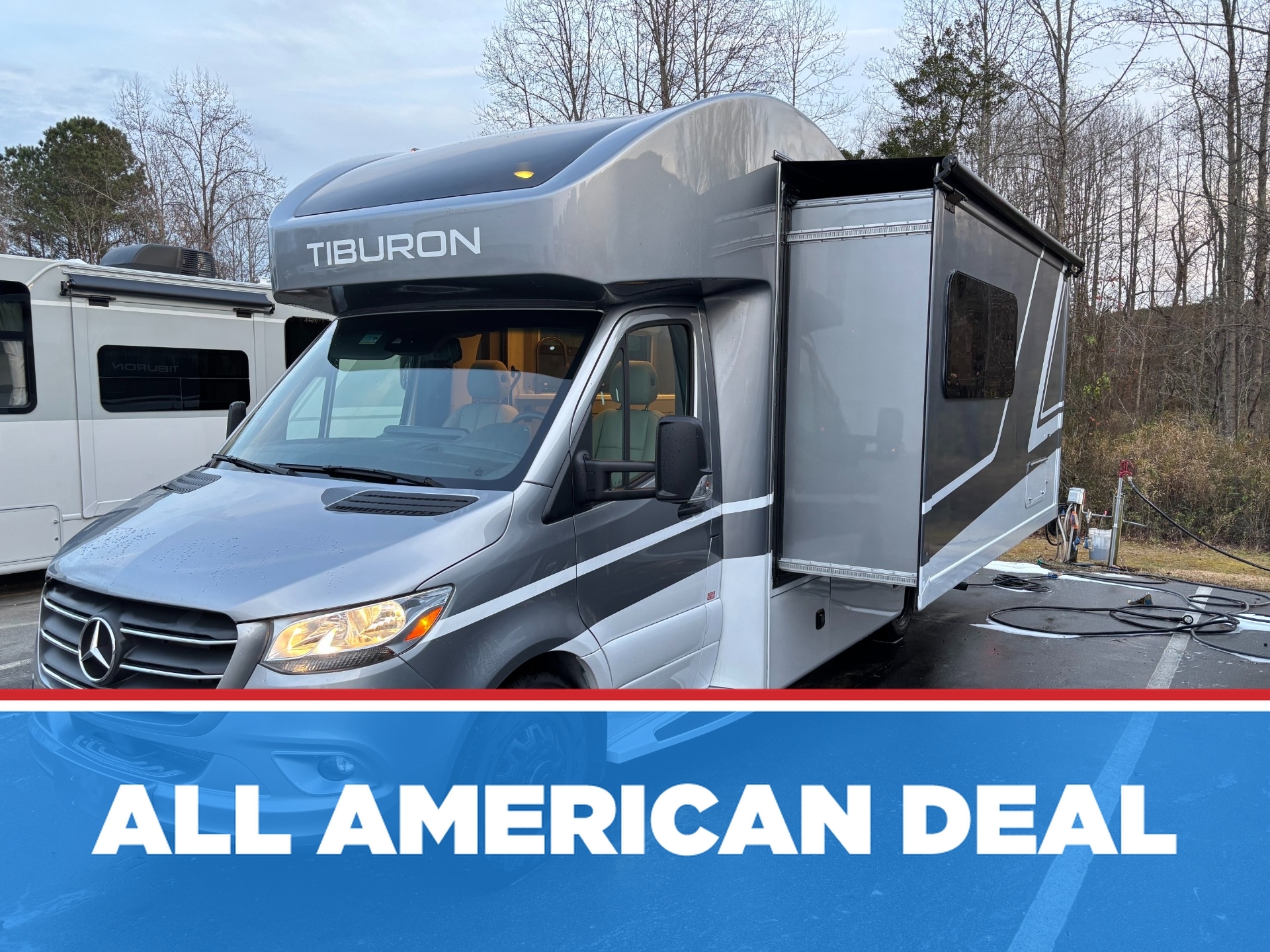 2025 Thor Motor Coach Tiburon 24FB RV
