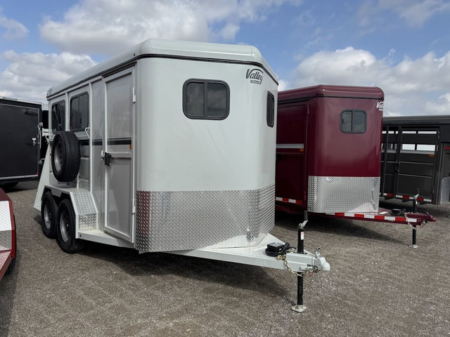 2027 Valley 6'8"X14' 7K / 7' Interior / 2 Horse Slant Thorough in Delphos, OH