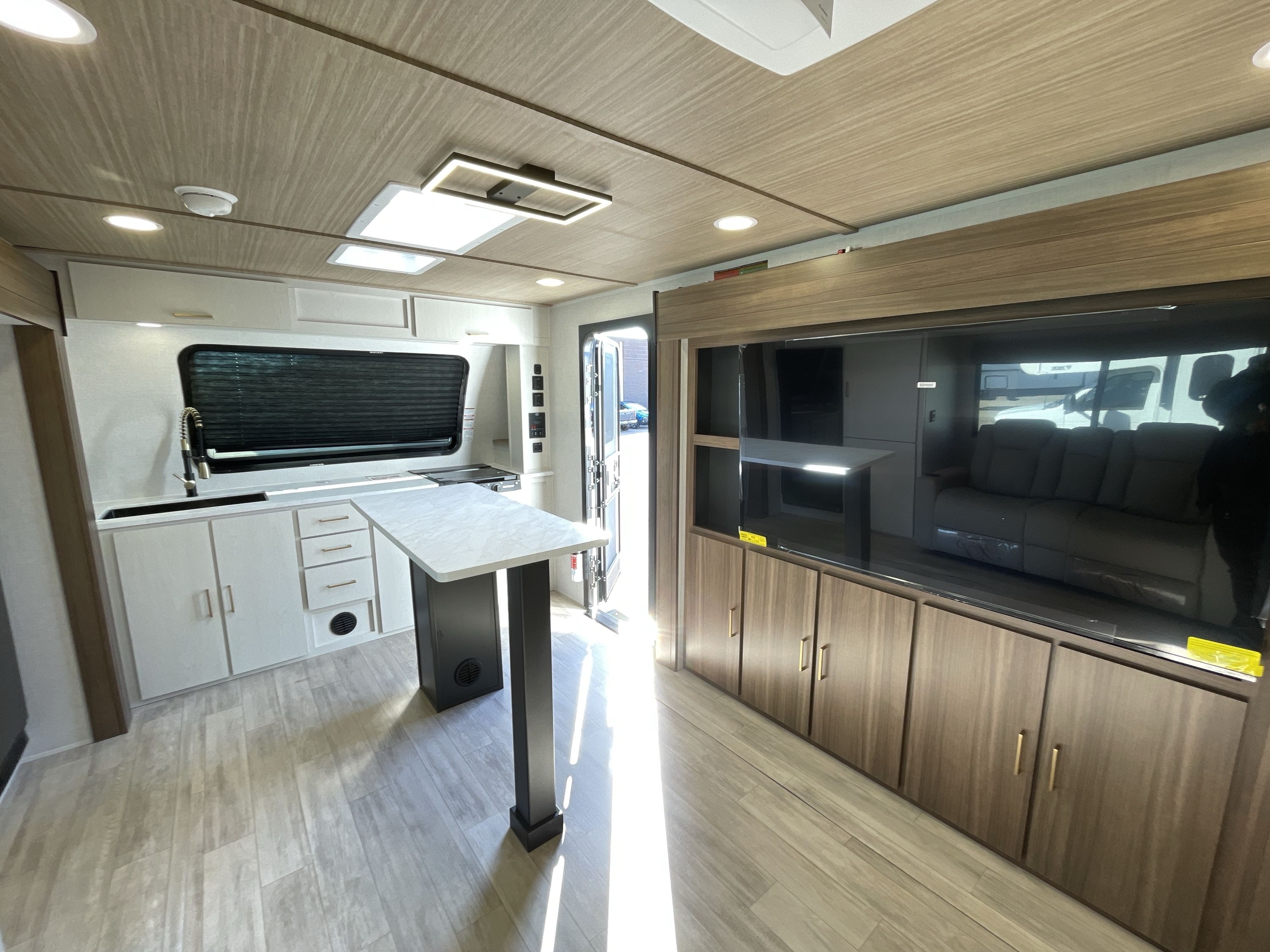 2026 Forest River VIBE EXTREME LITE 2500FIK in rothschild WI