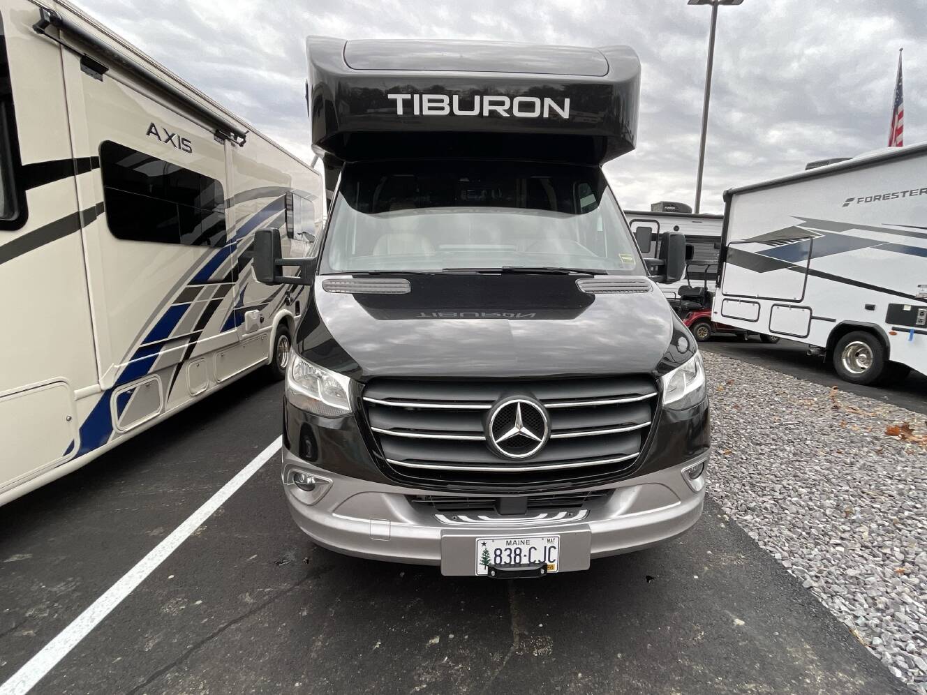 A photo of this 2022 Thor TIBURON 24RW
