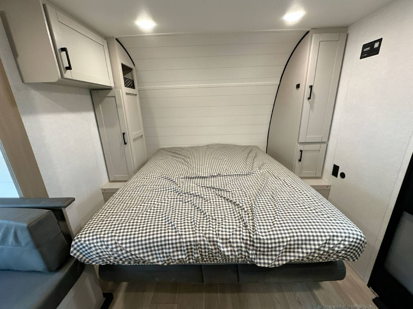 A photo of this 2027 Jayco JAY FLIGHT 197MB