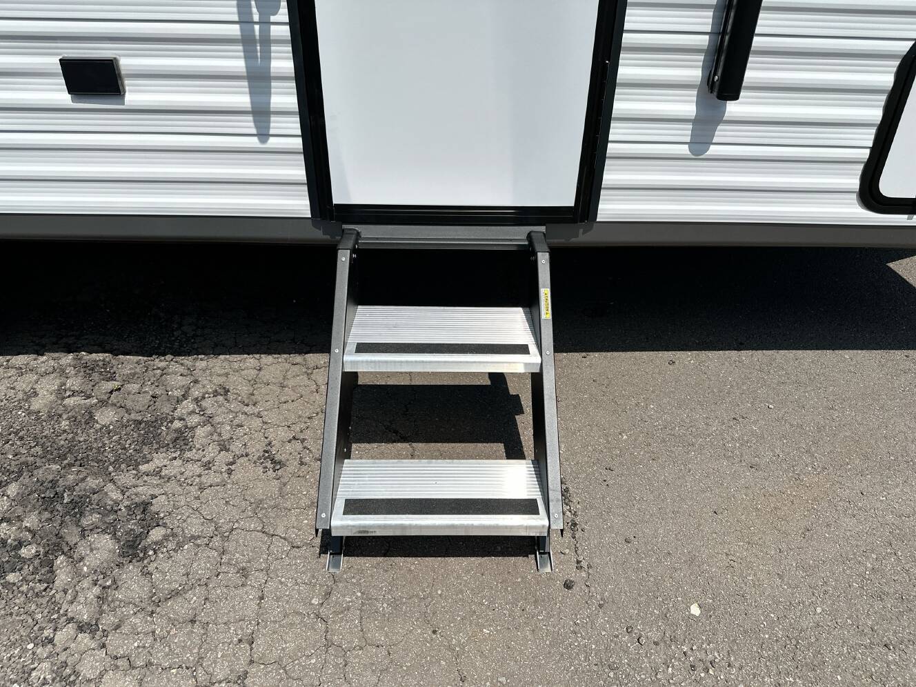 A photo of this 2027 Jayco JAY FLIGHT 197MB