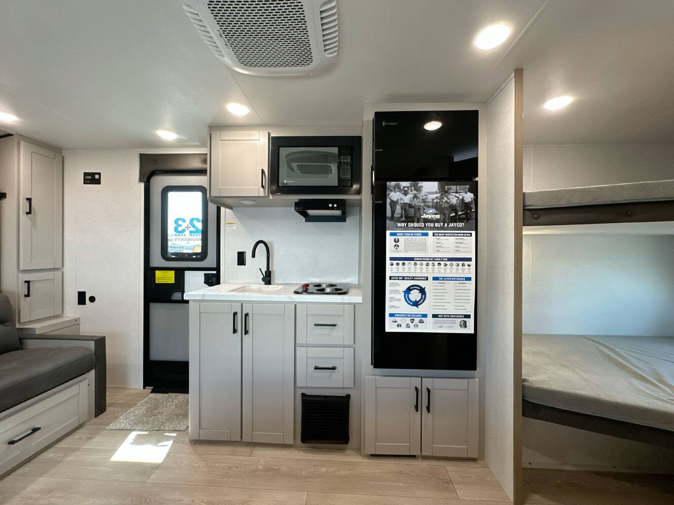 A photo of this 2027 Jayco JAY FLIGHT 197MB