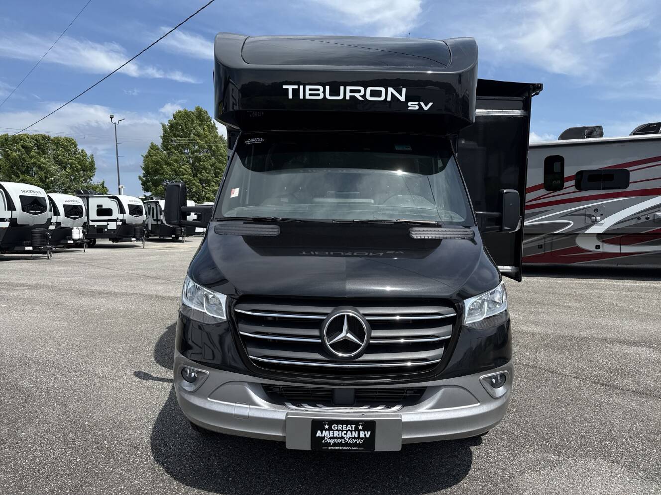 A photo of this 2022 Thor TIBURON 24FB