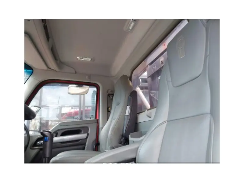 2020 KENWORTH T880