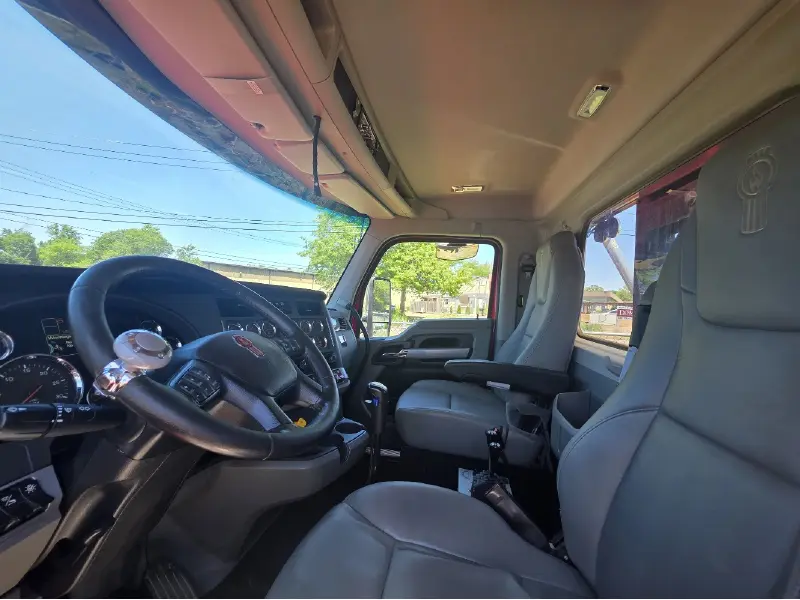 2020 KENWORTH T880