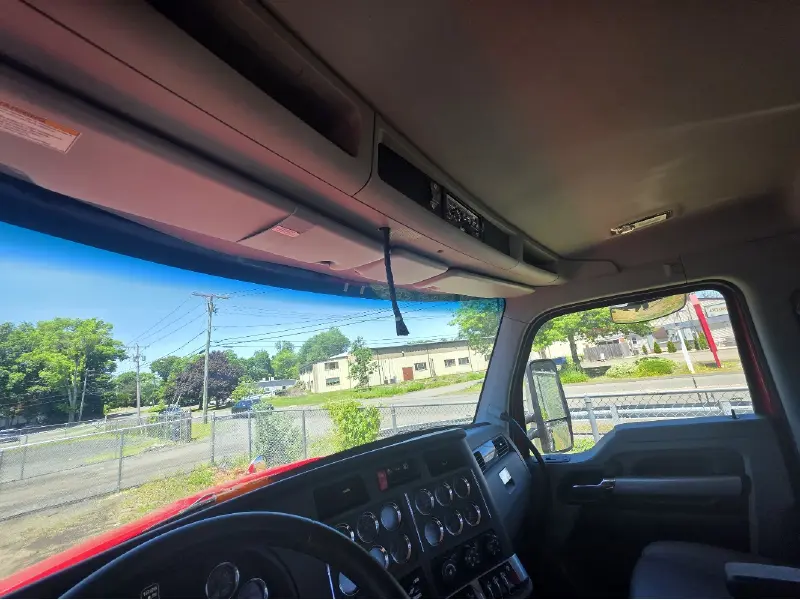 2020 KENWORTH T880