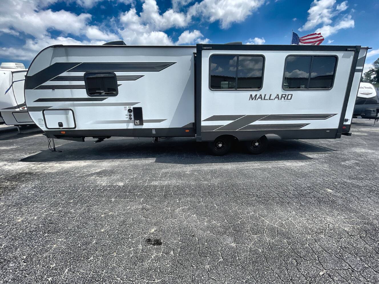 A photo of this 2024 Heartland MALLARD M283RK