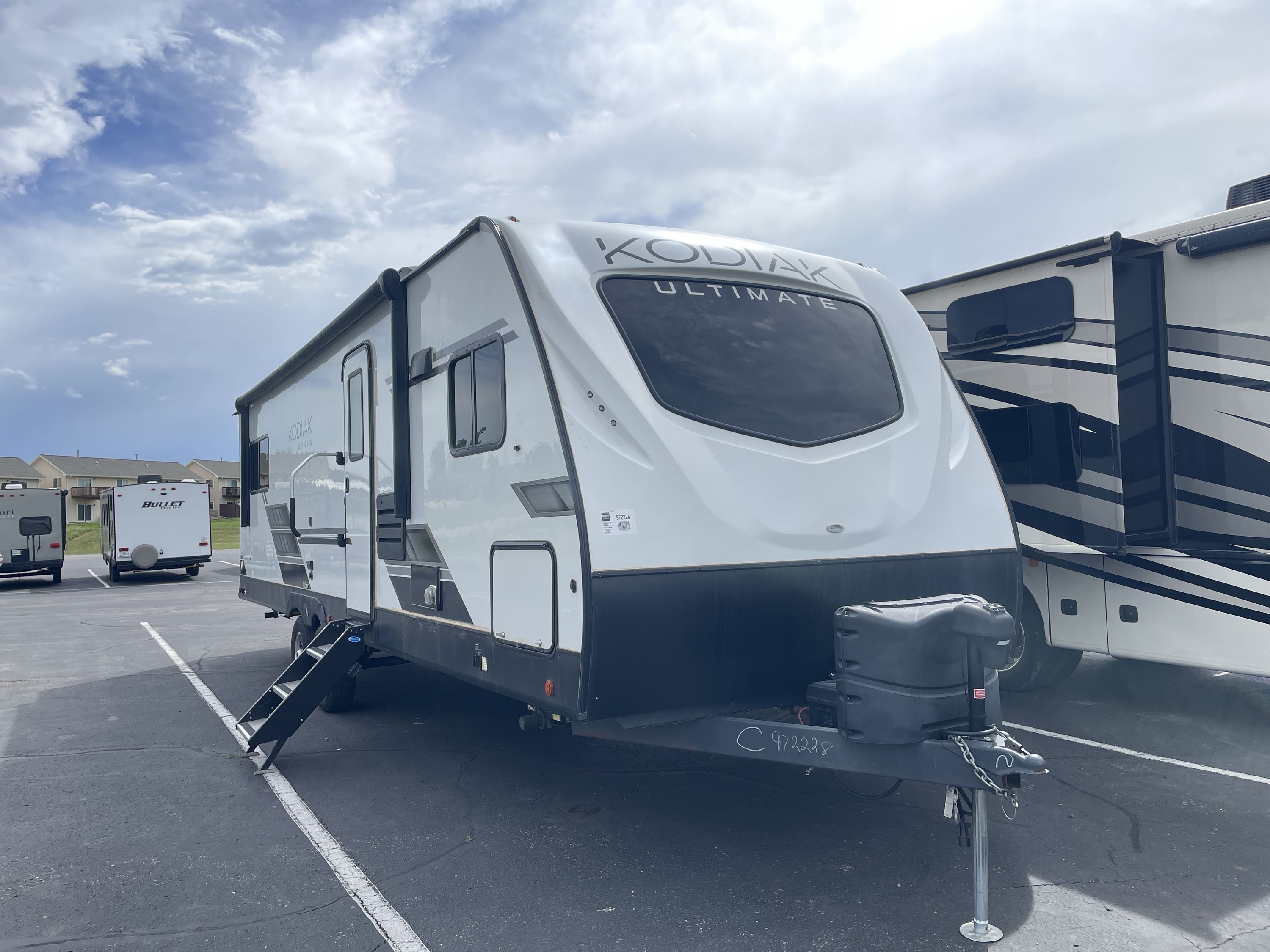2022 Dutchmen KODIAK ULTIMATE 2921FKDS RV