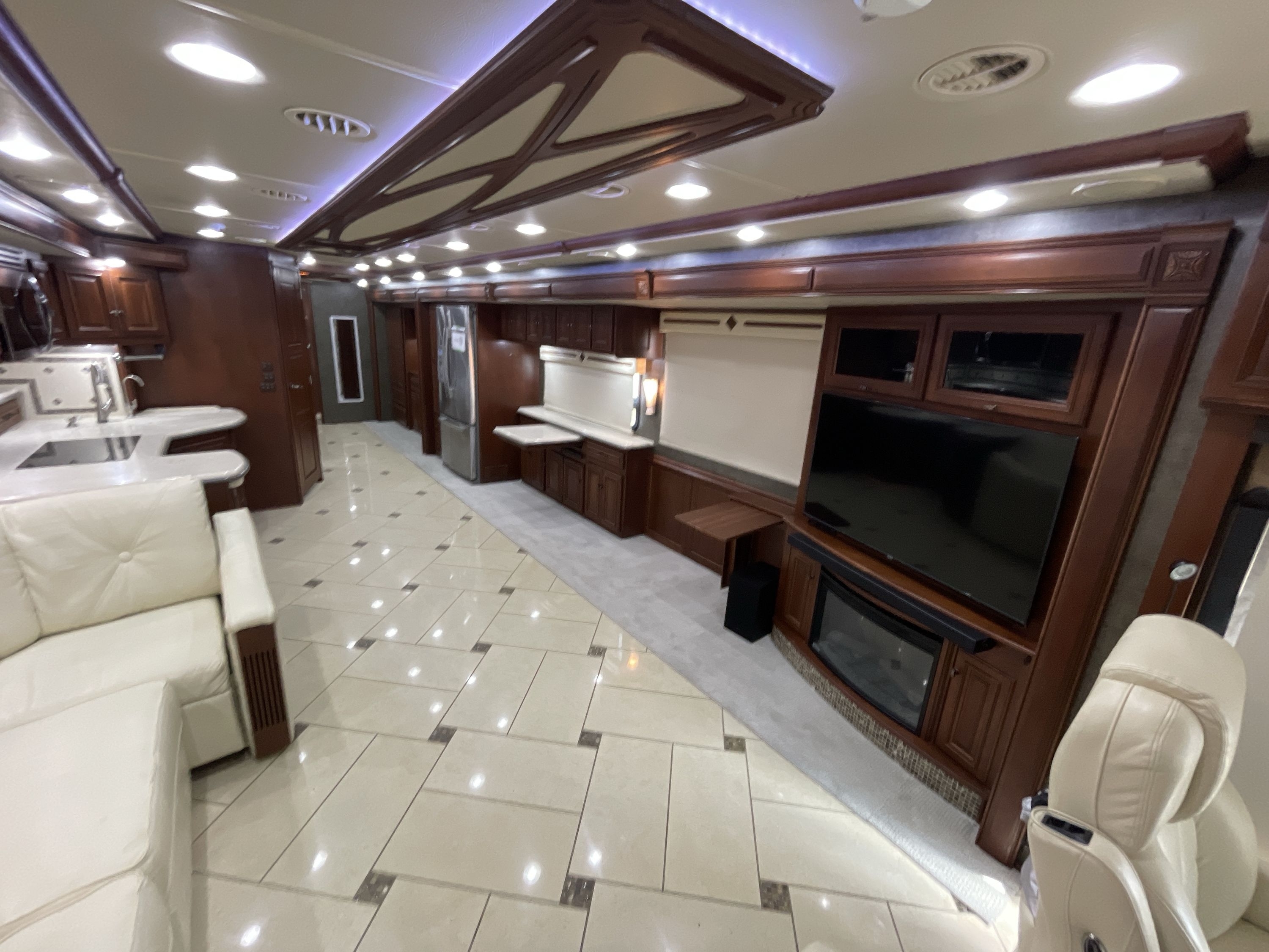 2015 Winnebago TOUR 42QD in monticello MN