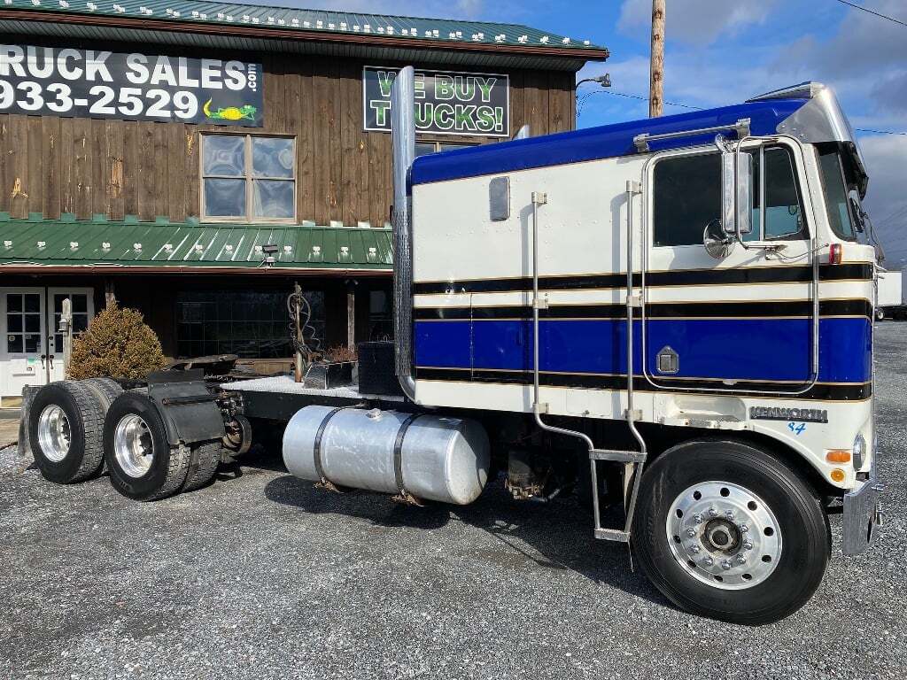 1984 KENWORTH K100 in Bethel, PA