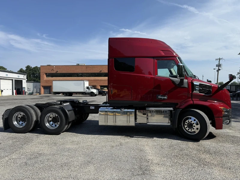 2027 MACK ANTHEM 64T
