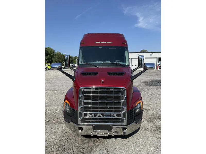 2027 MACK ANTHEM 64T