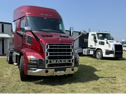2027 MACK ANTHEM 64T