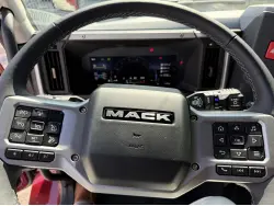 2027 MACK ANTHEM 64T