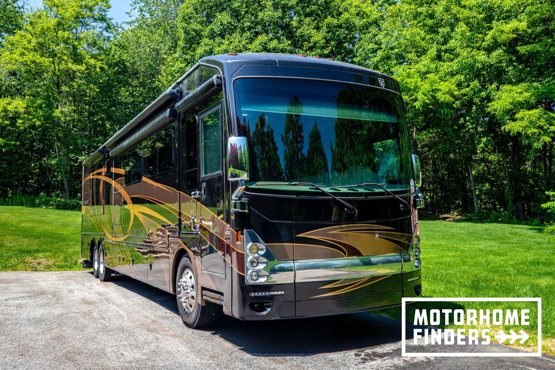 2015 Thor Motor Coach TUSCANY 44MT in westminster MA