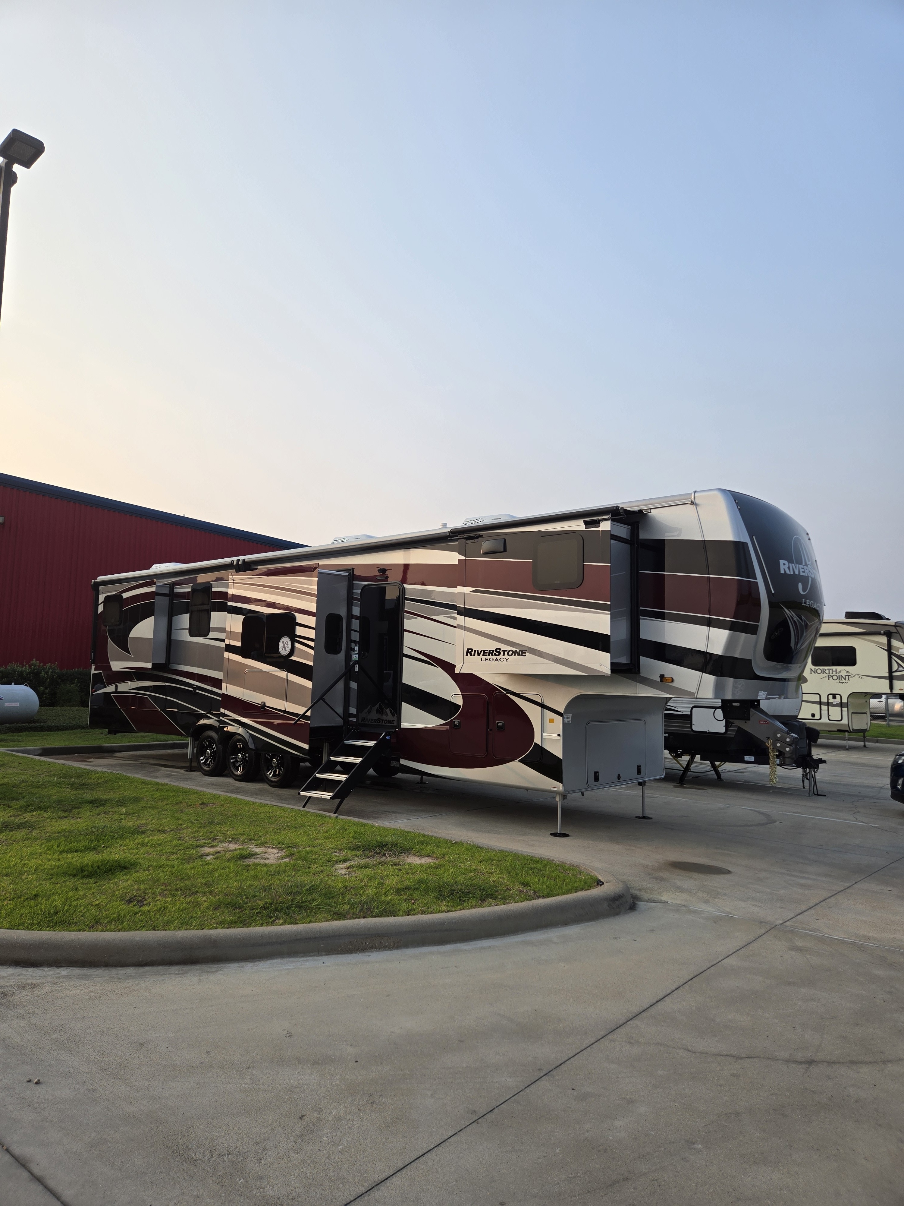 2024 Forest River RIVERSTONE 421FK RV