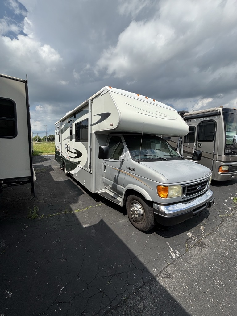 2005 Itasca SUNDANCER 30V in sandusky OH