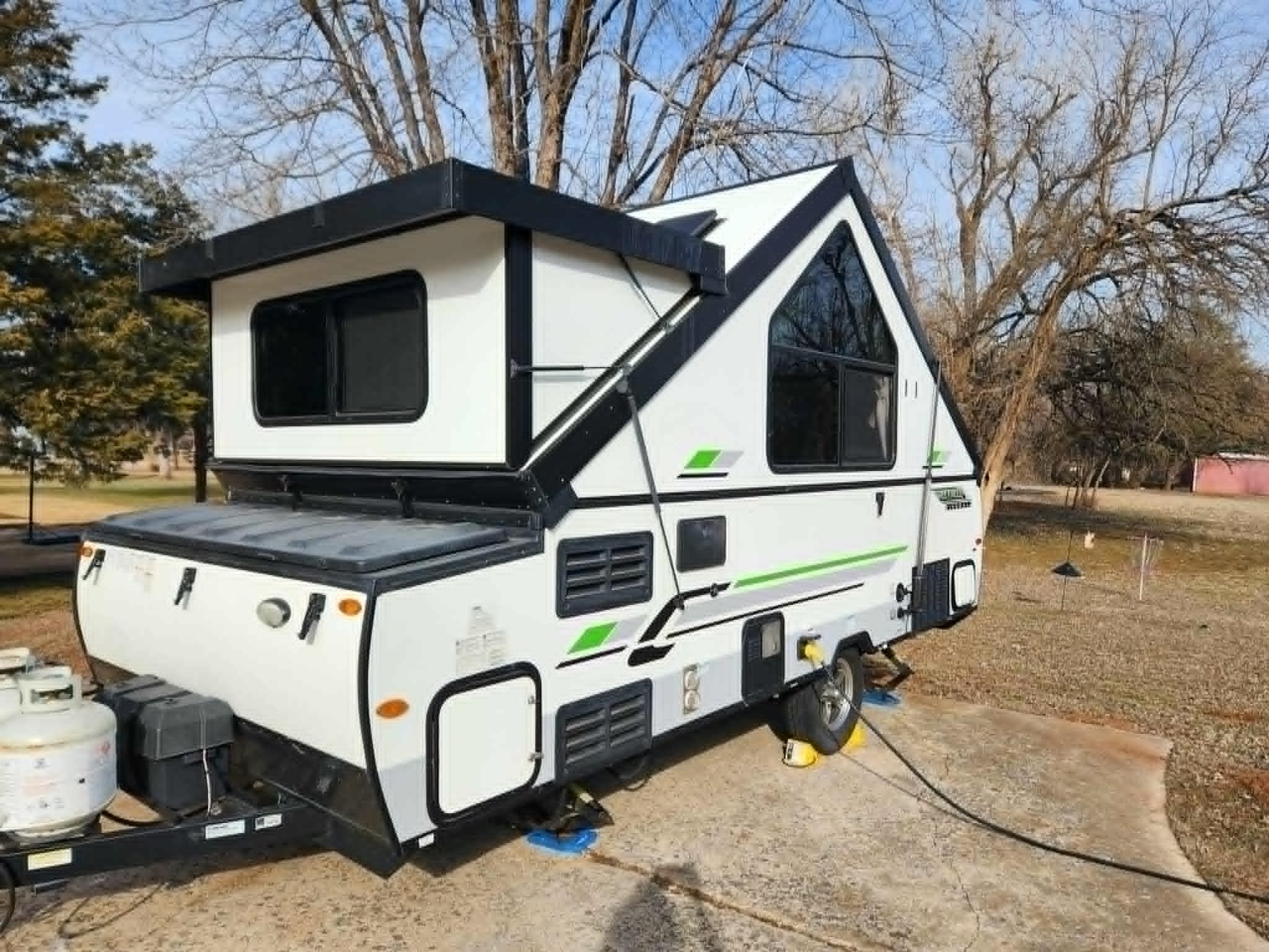 2021 Forest River ROCKWOOD HARD SIDE A214HW RV
