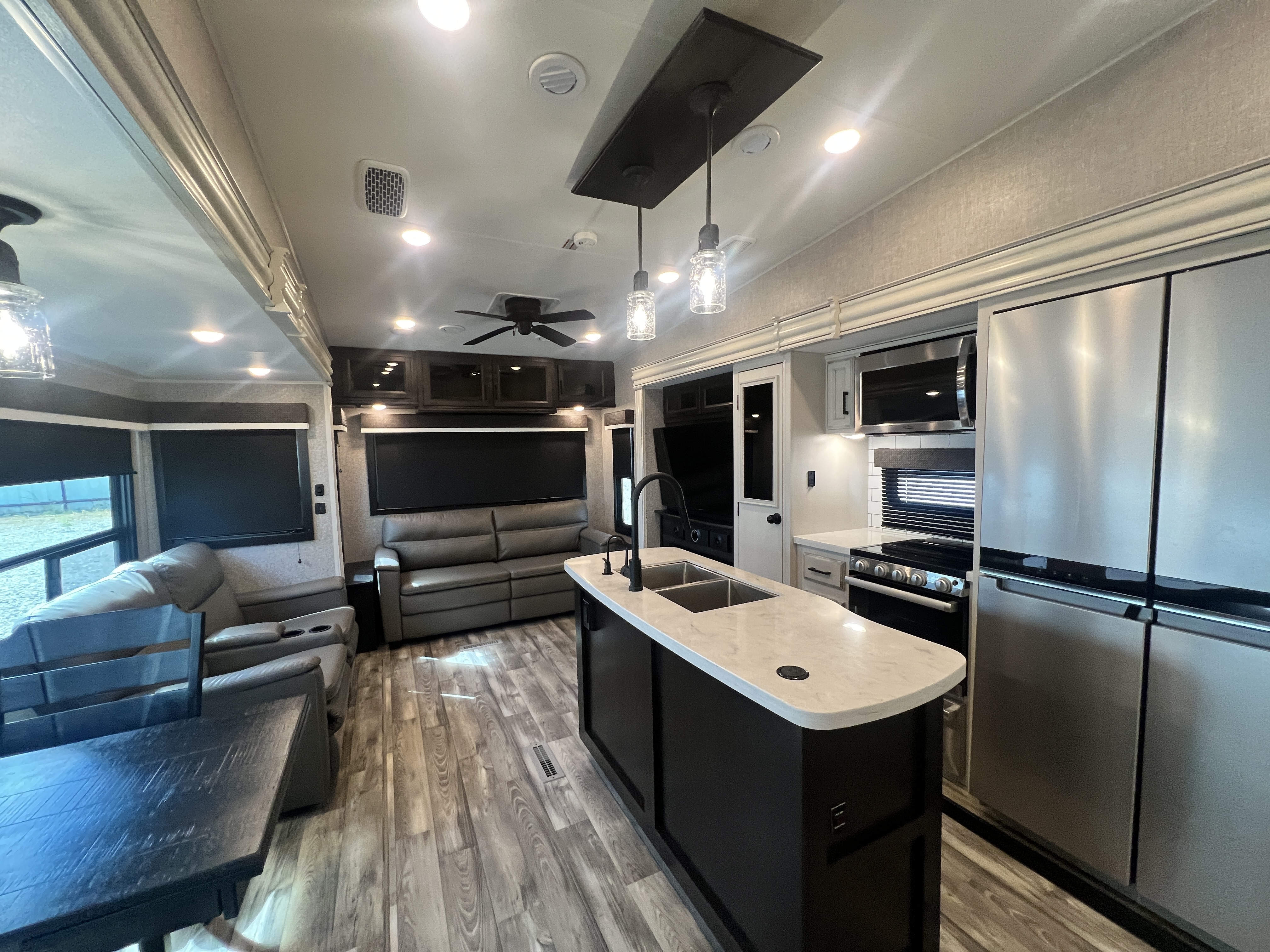 2022 Jayco EAGLE 355MBQS in kennedale TX
