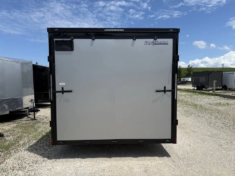 2027 HAUL ABOUT PAN8518TA3