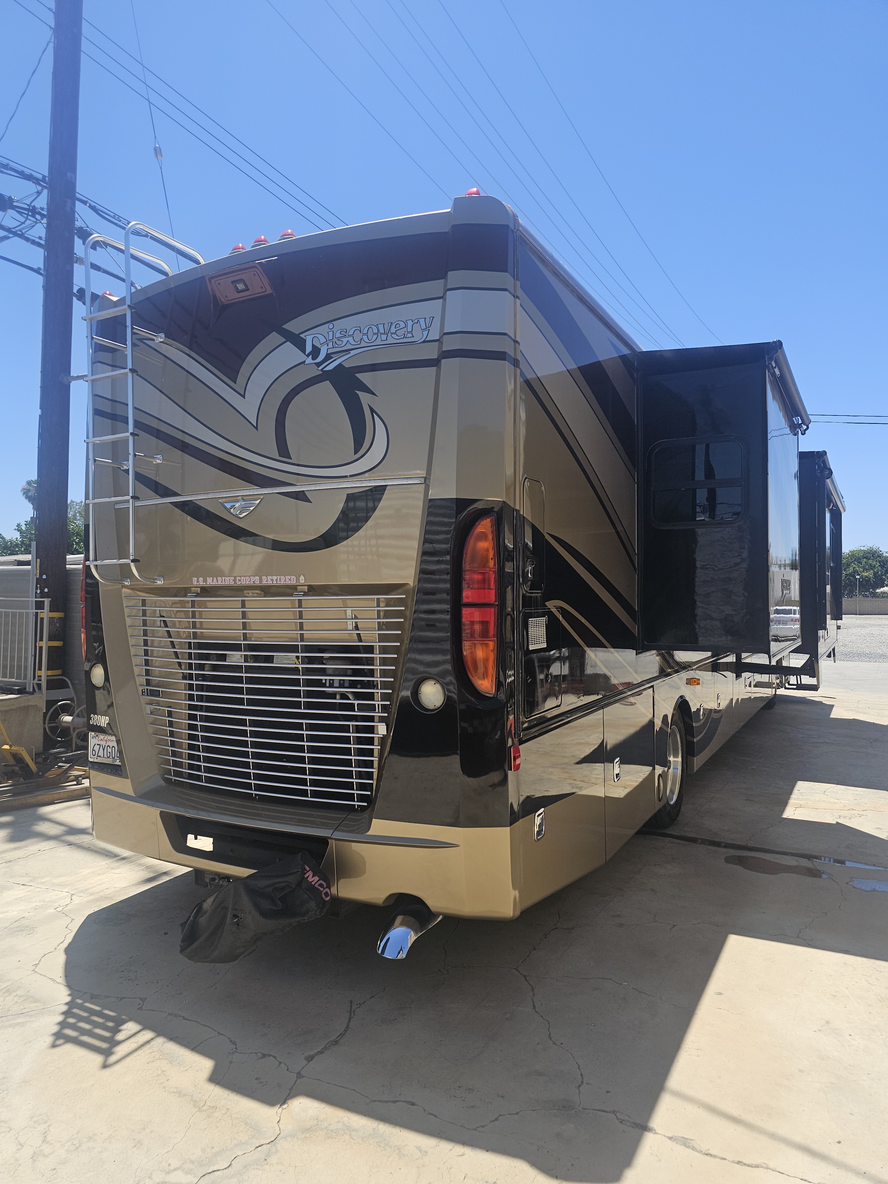 2013 Fleetwood DISCOVERY 40E in hemet CA