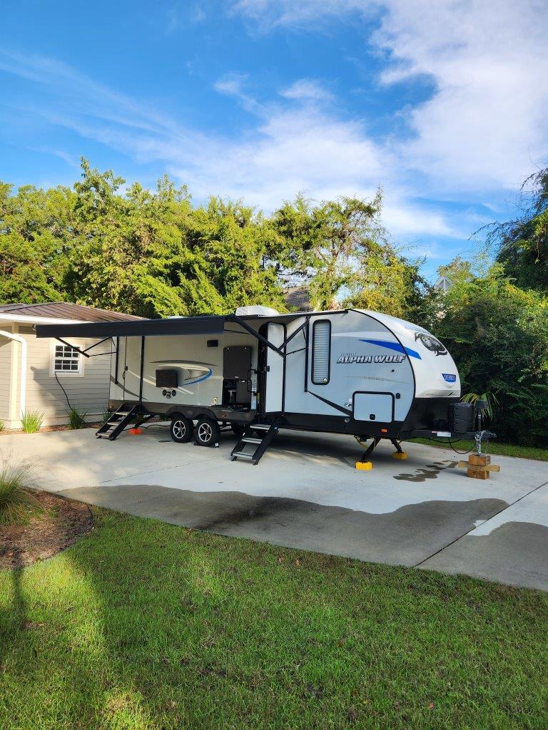 2021 Forest River CHEROKEE ALPHA WOLF 26DBH-L RV