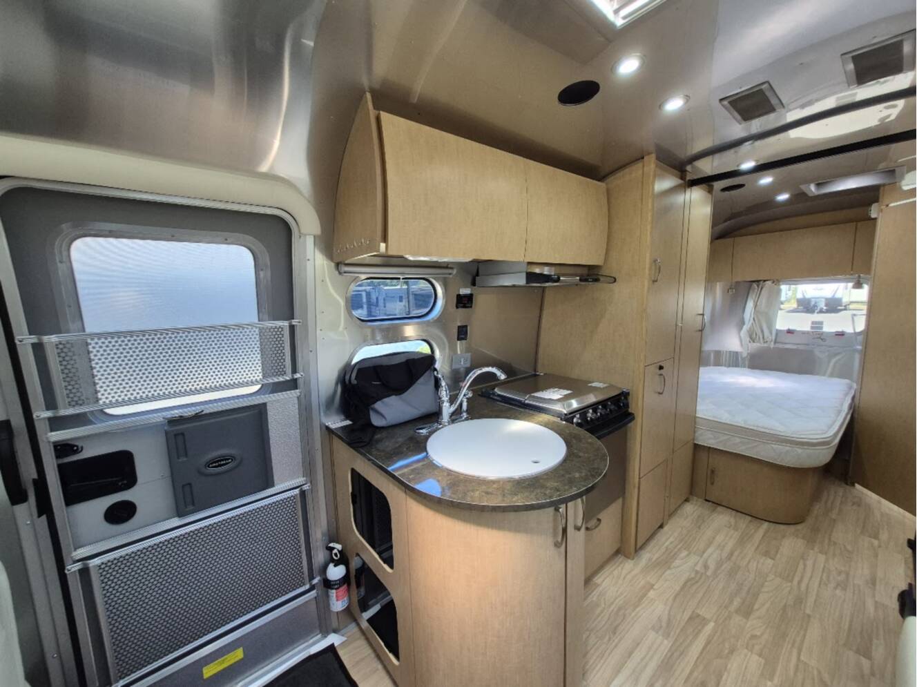 A photo of this 2017 Airstream FLYING CLOUD 23D