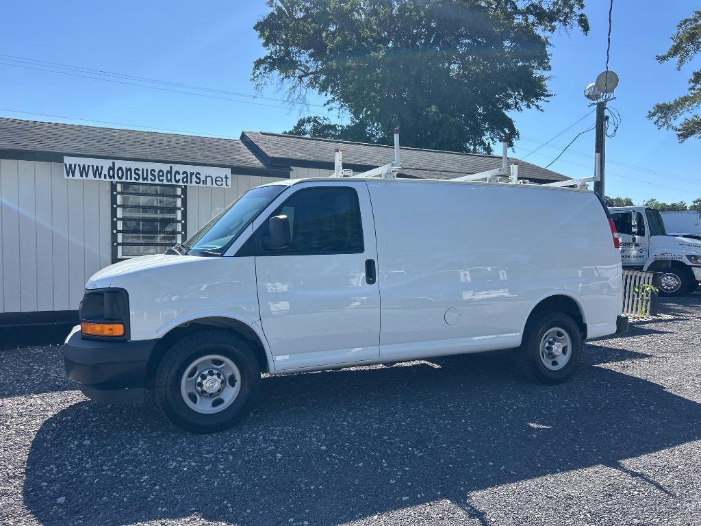 2017 CHEVROLET G2500 Vans in West Columbia, SC