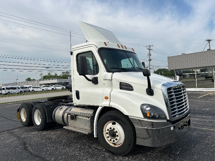 2019 FREIGHTLINER CASCADIA 113 in Piqua, OH