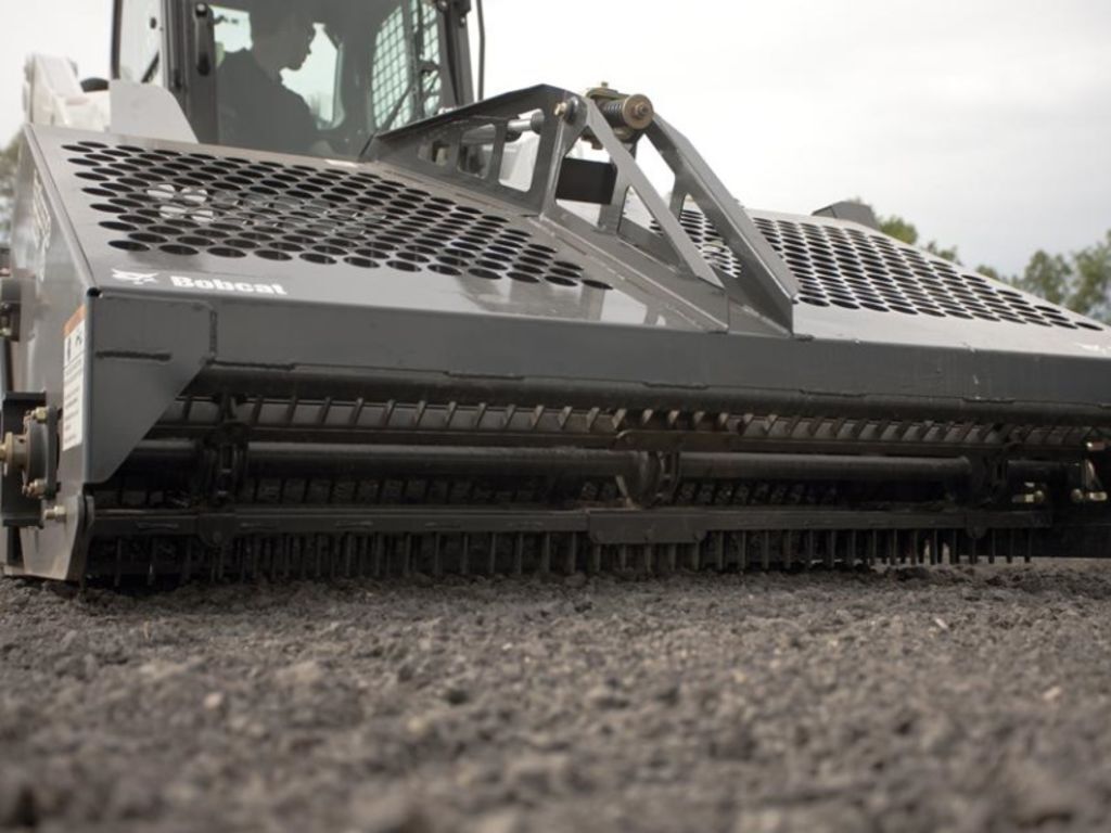 2022 Bobcat Landscape Rake 6B in La Crescent, MN