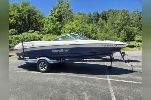 2003 Mastercraft MariStar 225 VRS in oakland RI