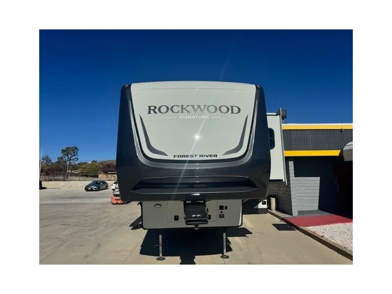 2026 FOREST RIVER ROCKWOOD SIGNATURE 361RL