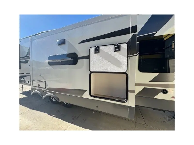 2026 FOREST RIVER ROCKWOOD SIGNATURE 361RL