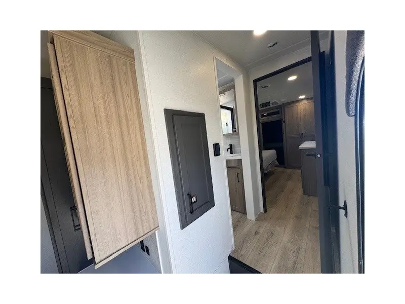 2026 FOREST RIVER ROCKWOOD SIGNATURE 361RL