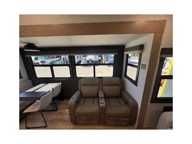 2026 FOREST RIVER ROCKWOOD SIGNATURE 361RL