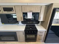 2026 FOREST RIVER ROCKWOOD SIGNATURE 361RL
