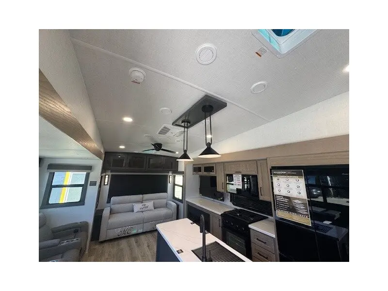 2026 FOREST RIVER ROCKWOOD SIGNATURE 361RL