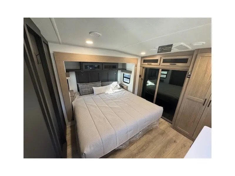 2026 FOREST RIVER ROCKWOOD SIGNATURE 361RL