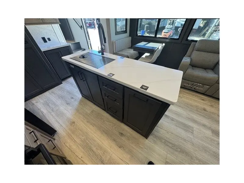 2026 FOREST RIVER ROCKWOOD SIGNATURE 361RL