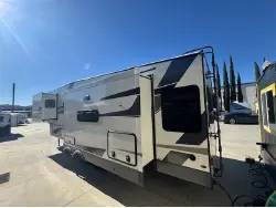 2026 FOREST RIVER ROCKWOOD SIGNATURE 361RL