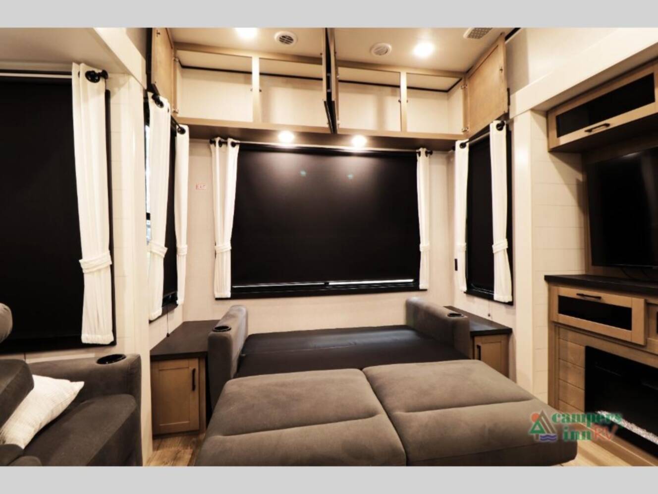 A photo of this 2026 Jayco Jay Flight Bungalow 40DLFT