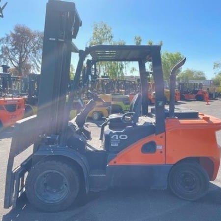 2020 DOOSAN D40S-7 in Tukwila, WA