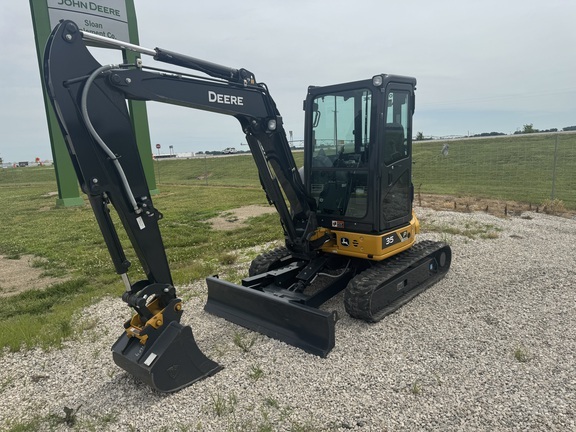 2025 John Deere 35 P in Vincennes, IN