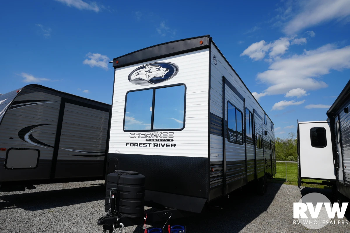 2027 Forest River Cherokee Timberwolf Destination 39DK in mansfield OH