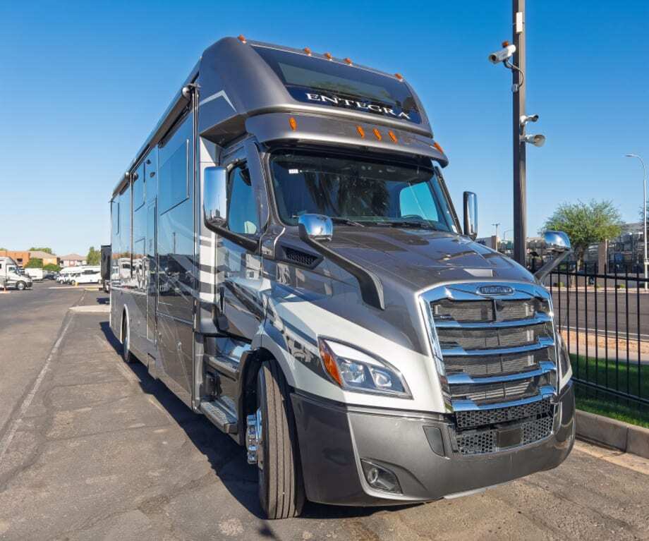 2026 Entegra CENTURION 39N RV