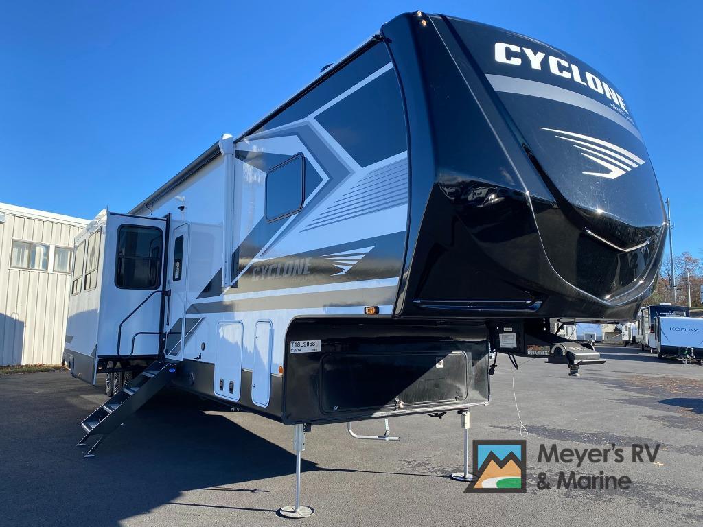 2026 Heartland Cyclone 3914 in clifton park NY