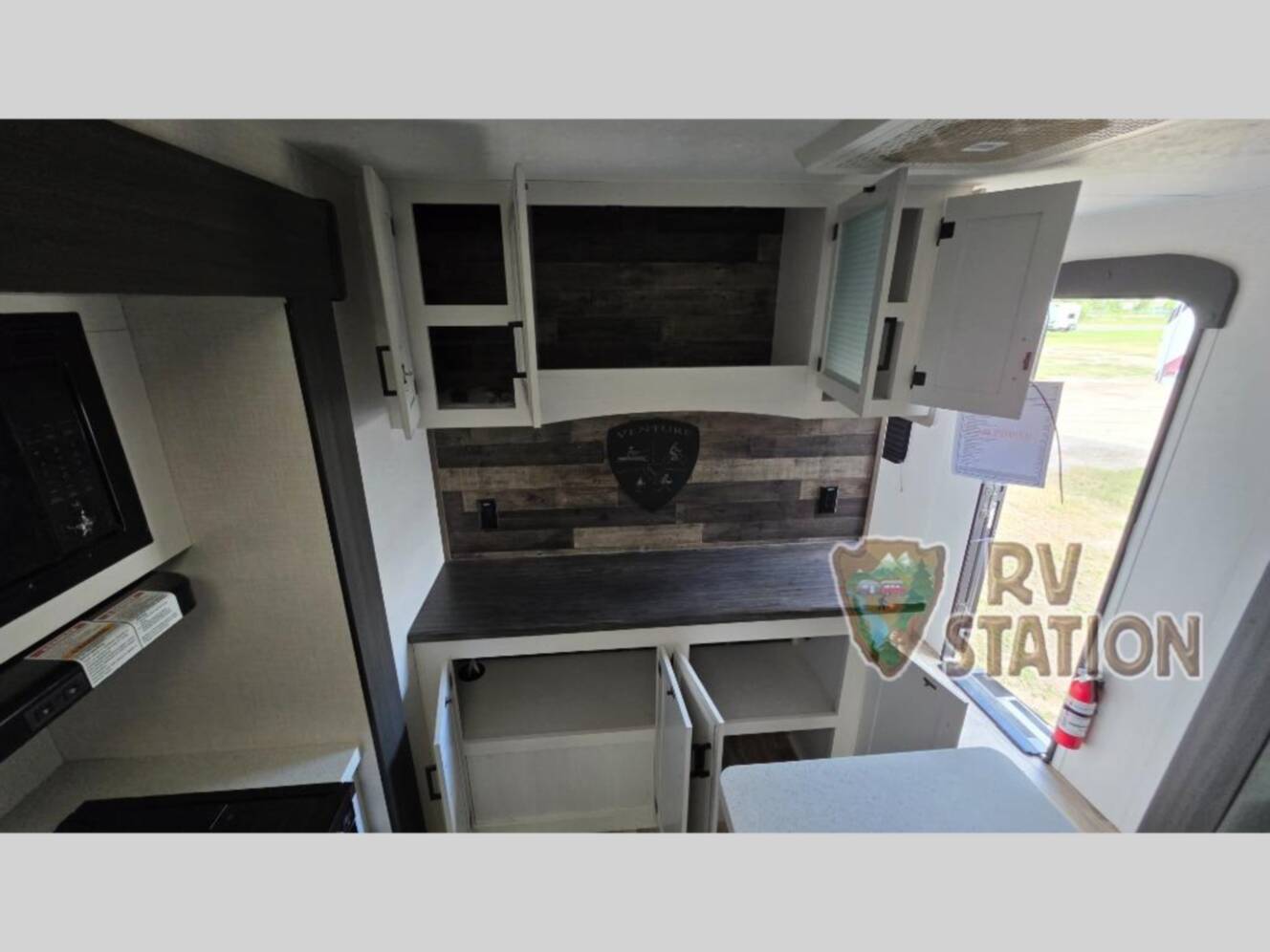 A photo of this 2023 Venture Rv SportTrek Touring Edition STT343VIK