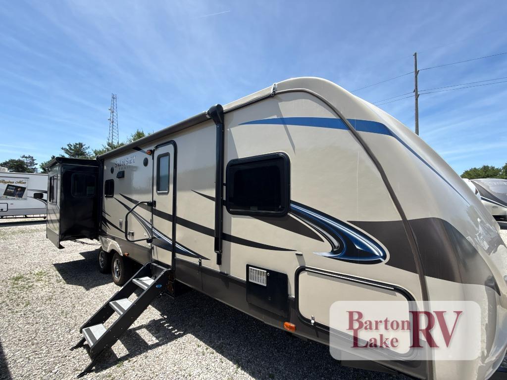 2015 Crossroads Rv Sunset Trail Reserve ST30RE in fremont IN